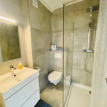 Large One Bedroom W Terrace&parking * Luxembourg